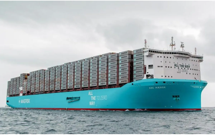 El aumento de fletes por la crisis en el Mar Rojo eleva las previsiones de Maersk